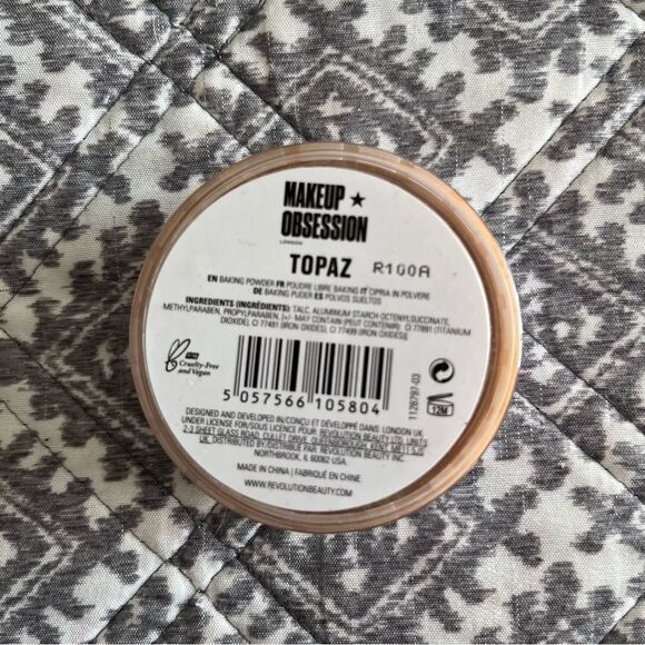Revolution Beauty Makeup Obsession Pure Bake Baking Powder Topaz - Picture 2 of 2